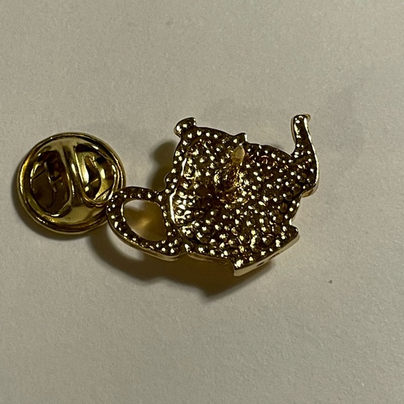 VINTAGE Teapot Pin - Picture 3 of 3
